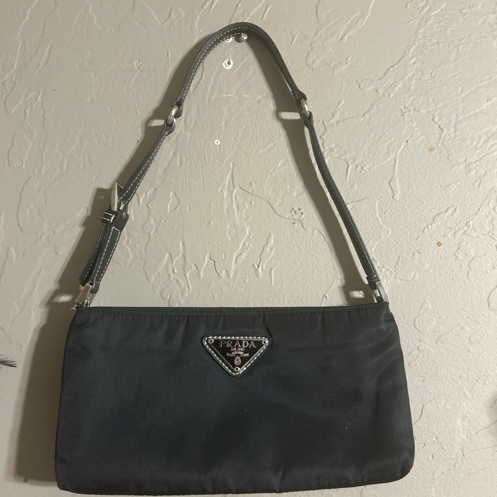 Black purse
